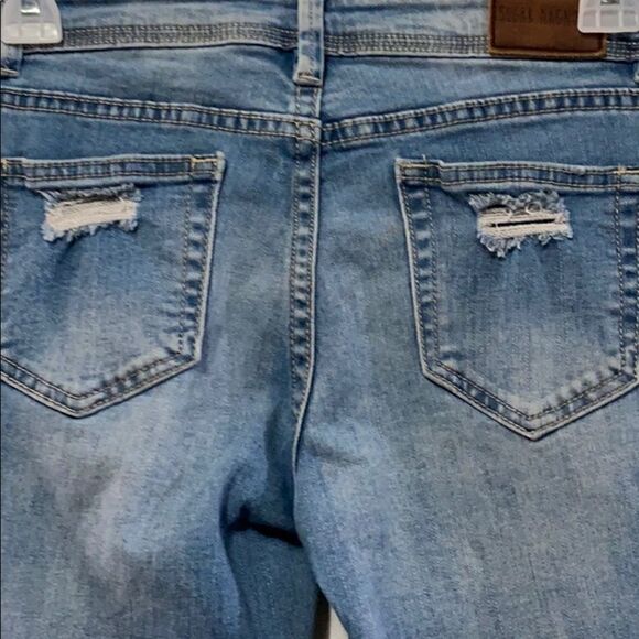 Sugar Magnolia Distressed Skinny Jeans size 3 - Picture 6 of 12